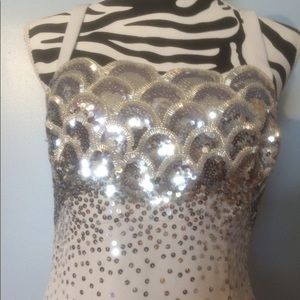❗Sale❗🆕Daymor Couture Scalloped Sequin Dress